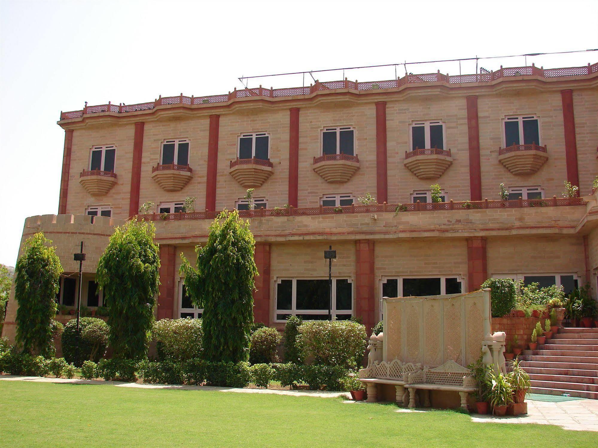 Mansingh Palace, Ajmer Extérieur photo